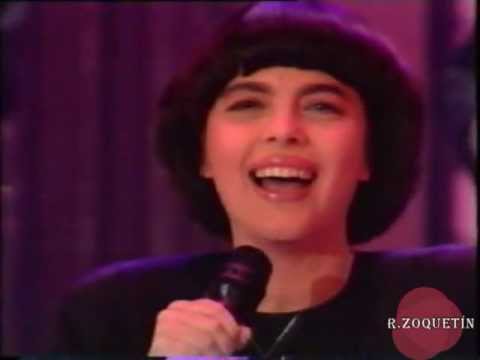 Mathieu - Sara Montiel presenta a Mireille Mathieu, una de las grades voces de nuestra vecina Francia.