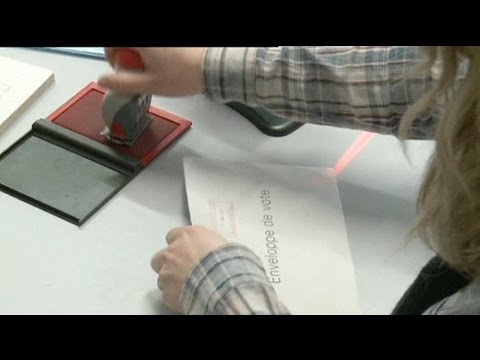 السويسريون يصوتون ضد زيادة أيام الاجازة - فيديو