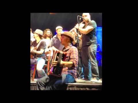 jlajr2 - Jason Mraz - I'm Coming Over/ Canned Heat - Going up the Country (Cover) Phoenix, AZ Oct. 2nd 2012. US Airways Center.