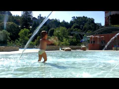 Piscine de Vals-les-Bains en Ardèche (video)