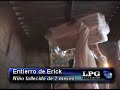 Entierro de algunas de las víctimas del río Acelhuate Entierro de algunas de las víctimas del río Acelhuate