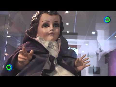 Figuras del Niño Dios fueron vestidas 'a la moda' en México