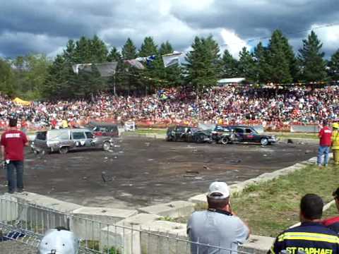 Démolition de corbillard - Événement - Festival des Barres-A-Jack - Saint-Raphaël - Bellechasse - Chaudière-Appalaches
