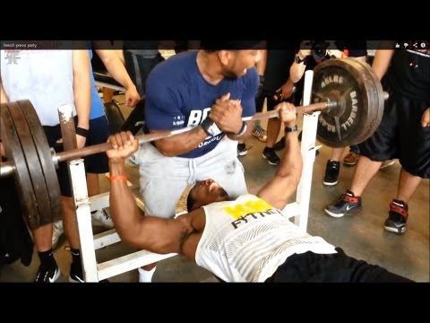 bench - Had a blast at the FitCon. Look forward to Brothers In Iron in August. ---GET 5% off my recommended supplements (Code: POG)--- http://www.tigerfitness.com/Se...