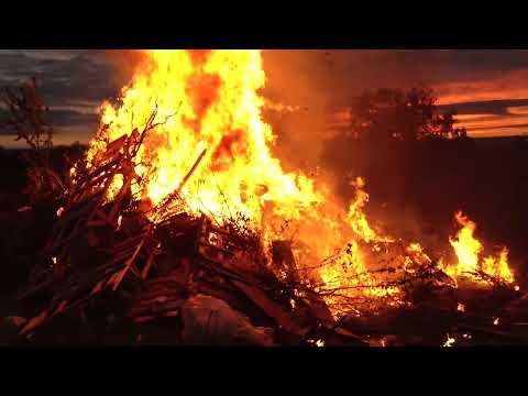How To Start A Bonfire