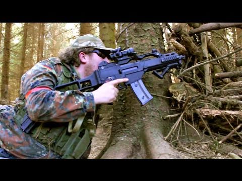 scoutthedoggie - Airsoft guns in action. 1 of over 400 airsoft war videos at http://www.youtube.com/scoutthedoggie Filmed by the No1 YouTube video maker in Scotland, over 120...