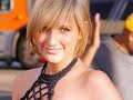 Ashlee Simpson- Boys and download link!!!!!