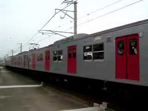 １０３系 （６両）（0722C）（E16：E13）　普通　福岡空港ゆき　【九大学研都市駅】