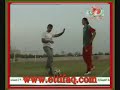 مقطع من برنامج ساعه مع عبدالله العمري نجم الاتفاق والمنتخب السعودي في تحدي مع مذيع القناة الرياضية ويتغلب عليه بسهوله شديده