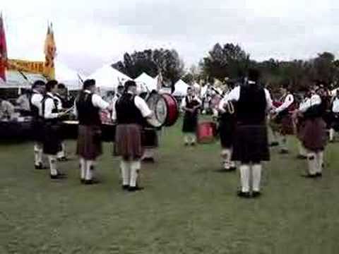 NC State Pipes and Drums at Flora ...