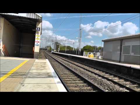 bushey - Whilst waiting for a mate of mine I decided to do a bit of unit vegging at Bushey, it was a bank holiday so most of the trains were diverted onto the slows. ...