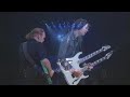 Paul Gilbert kadar hayranı olduğum bir başka müzisyen yok. Adam ne yapsa hastası oluyorum. Bütün gitaristler Paul babamızın önünde diz çöksün ulan! http://www.youtube.com/watch?v=R_3KmT5YDUI
