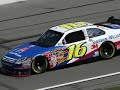 Jimmie Johnson Holds Off Carl Edwards to Win at Kansas