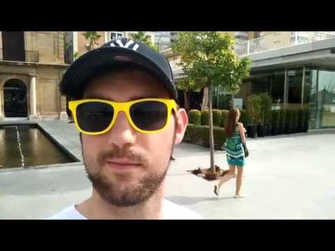 how to use front camera in moto g