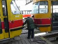 KUPLOV�N� VE VOZOVN? ..