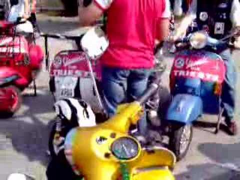 vespa e lambretta day 2007 S.Pier d' ...