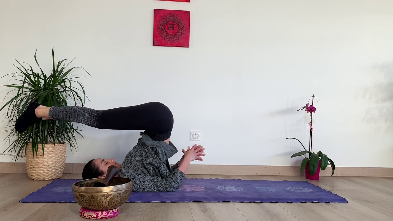 Posture charrue : 1 minute de yoga par jour