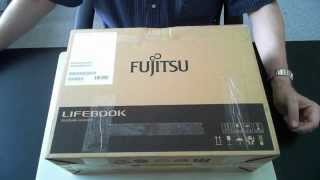 Fujitsu Lifebook E734 Unboxing