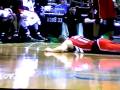 videos de Anthony Parker hilarious shot against Milwaukee Bucks