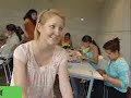 Estudiantes norteamericanos recorren los parques bibliotecas