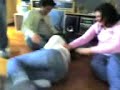 Cosquillas a Vale