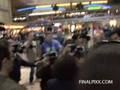 Chaos as Kate Hudson arrives at LAX - airport staff yelling
