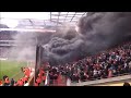 Nach dem Spiel zwischen dem 1.FC Köln und dem FC Bayern München zündeten die Kölner Anhänger diverse Rauchbomben und Bengalos. Die Kölner verloren am letzten Spieltag ihr Heimspiel mit 1:4 und müssen damit zum fünften mal absteigen. Grund für den Abstieg war der 3:1 Erfolg für Hertha BSC Berlin gegen 1899 Hoffenheim EURE MEINUNG ZÄHLT? Seit Ihr Pro Pyro? Wie findet Ihr es, dass Köln abgestiegen ist? Schreibt es als Kommentar unter dieses Video. 1.FC Köln -- FC Bayern München 1.FC Köln vs. FC Bayern München 1.FC Köln -- Bayern München 1.FC Köln vs. Bayern München Köln -- Bayern Köln vs. Bayern 1.FC Köln -- FC Bayern München 1:4 1.FC Köln vs. FC Bayern München 1:4 Außerdem: VfB Stuttgart -- VfL Wolfsburg 3:2 Mainz 05 -- Mönchengladbach 0:3 Borussia Dortmund -- SC Freiburg 4:0 1.FC Nürnberg -- Bayer Leverkusen 1:3 FC Augsburg -- Hamburger SV 1:0 Werder Bremen -- Schalke 04 1:3 Hannover 96 -- 1.FC Kaiserslautern 2:1 Hertha BSC Berlin -- 1899 Hoffenheim 3:1
