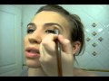 Astuce Maquillage Correcteur: Yeux Avec Un Pli Palpébral