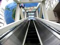 CNNのスタジオツアーに参加すると体験できる世界一長いエスカレーターのサムネイル3