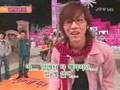 LeeMinwoo and Jangwoohyuk act old