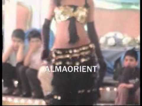 سولو بنات عرض جنس - قص بنت عارىة. بدون ملابس داخلية ARABIC ORIENTAL DRUM SOLO DANCE.