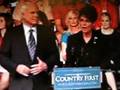 videos de McCain Monitors Palin During After Nominating Her
