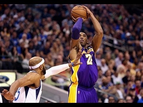 Kobe Bryant Goes for 38 Against Dallas
