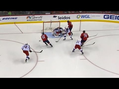 Video: Kuznetsov buries give-and-go play with Carlson