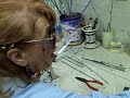 lampworking demonstration by Patti Pontikis.wmv