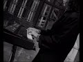 Videoclip realizado por Leonardo Ricagni del tema interpretado por Laura Canoura. Con la participación de Jaime Roos, Fernando Cabrera y Estela Magnone.