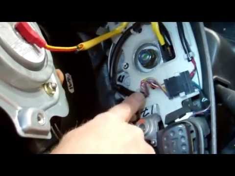 How To Remove Steering Wheel & airbag from Land Rover Discovery 2