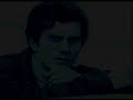 luigi tenco - quando

quando
il mio amore torner� da me
nel cielo
una stella splender�
s'e' spenta da quando
il mio sogno e' svanito
da quando il mio amore
fugg� da me
quando
il mio amore torner� da me
nel mare
una perla nascer�
saranno le lacrime
che ha pianto la stella
nel veder solo e triste
il mio cuor
quando
il mio amore torner� da me
nell'aria
un violino suoner�
la musica dolce
scender� nel mio cuore
ed il tempo si fermer�
solo quando
il mio amore torner� da me.