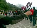 No podía irme de L´Angliru sin dar una pequeña ayuda a un ciclista. Aunque casi ya no tenía fuerzas para empujar en la vertiginosa pared de la Cueña les Cabres