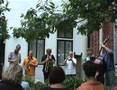 de Amsterdam Klezmer band (2) te gast in Garnwerd 2006