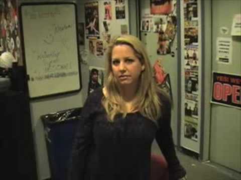 Lisa Landry pre interview at Comical Radio 05-23-08