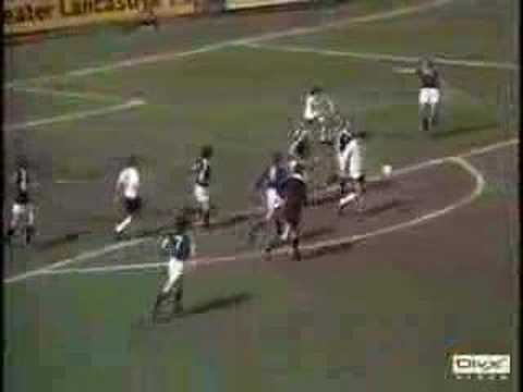 Frank_Worthington_Bolton_wanderers_V_ipswich