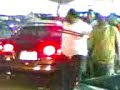 هذه حمله من الجوازات لمخالفي الاقامه في السعوديه/جده,,, و التصوير يظهر احد افراد الجوازات بزي رياضي ويحمل مسدس معه وهو يهم بالقبض علي مخالف لانظمه الدوله من الجنسيه الافريقيه
