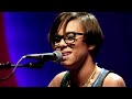 Music video by Maria Gadú performing Bela Flor. (C) 2011 Universal Music Ltda