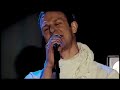 Familjen feat Andreas Tilliander - Huvudet i sanden Familjen feat Andreas Tilliander - Huvudet i sanden