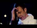 Familjen feat Andreas Tilliander - Huvudet i sanden