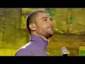 diogo nogueira dvd ao vivo -  letra belo junior
o cantor e compositor vem de uma nobre linhagem do samba. filho do saudoso compositor e cantor jo�o nogueira, antes mesmo de completar um m�s de vida, diogo j� acompanhava os pais nos pagodes e acostumou-se desde cedo a ser embalado ao som de sambas e choros.jo�o nogueira sempre o convidava para participar de seus shows e no samba entre amigos. logo vieram os convites para diogo participar das rodas de samba do rio, h�bito que lhe rendeu respeito e aprova��o dos bambas ligados � m�sica e ao samba.fez importantes shows com jo�o nogueira pelo brasil. em salvador, cantou com o pai no pelourinho para uma plat�ia de mais de cinco mil pessoas, em dezembro de 1998, na comemora��o do 