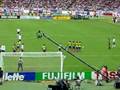 ベッカムFK!　えっ