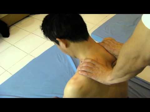 how to treat stiff neck