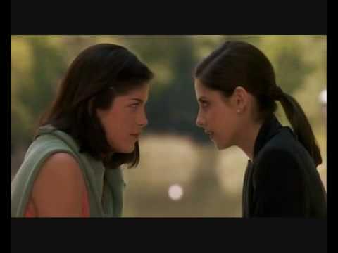 Cruel Intentions - Kathryn & Cecile kissing scene